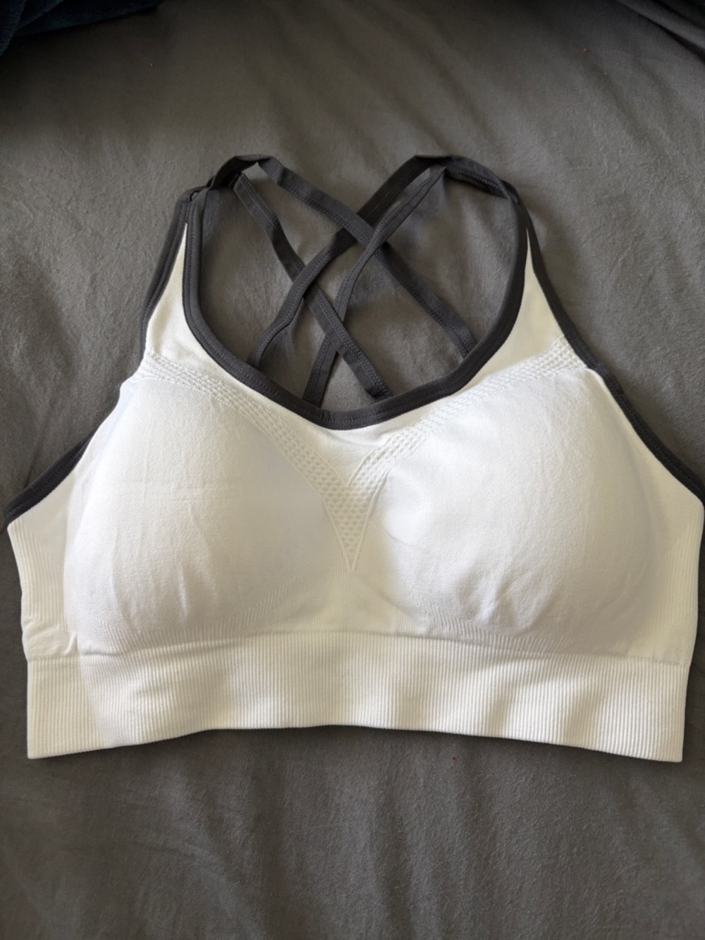 White Seamless Strappy Sports Bra with Gray Trim size Medium